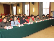 華魯公司舉辦“走向市場，贏在市場”主題演講